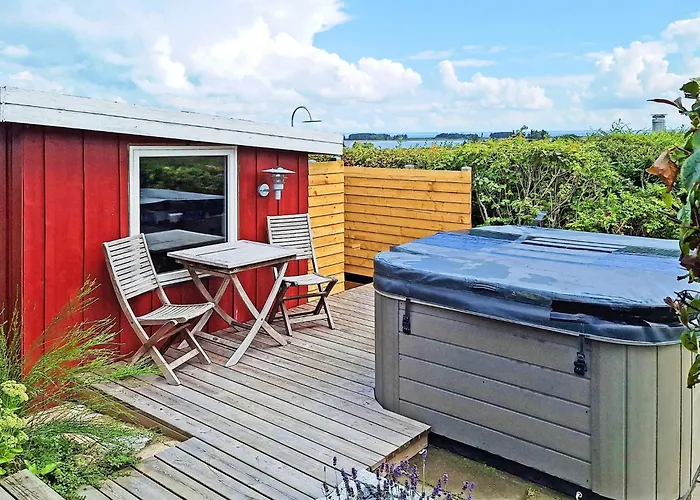 6 Person In Holiday home *